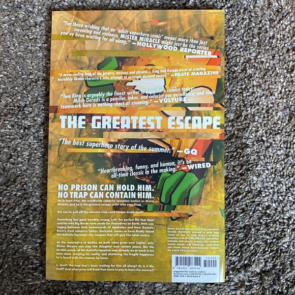 Mister Miracle DC Graphic Novel Comic Book Eisner Award Winner NEW - Picture 2 of 4